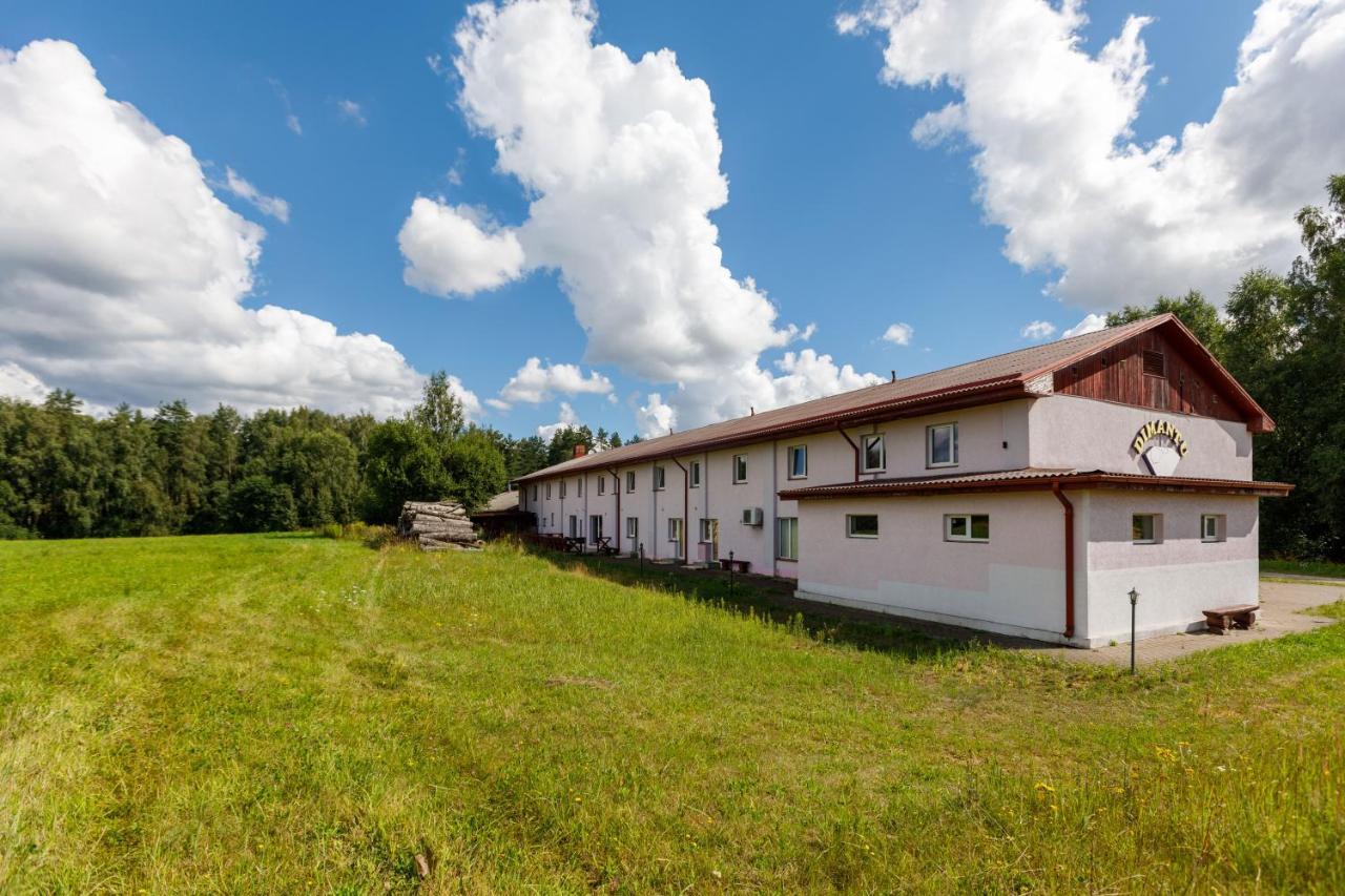 Viesu Nams “Dimantu Ferma” Hotel Ikskile Exterior photo